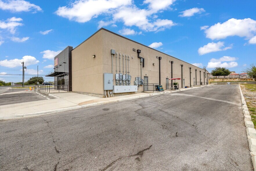 More Photos Of 8190-8214 FM 78, Converse Storefront For Sale