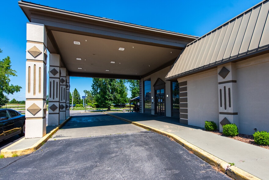More Photos Of 1760 Plantside Dr, Louisville Assisted Living For Sale