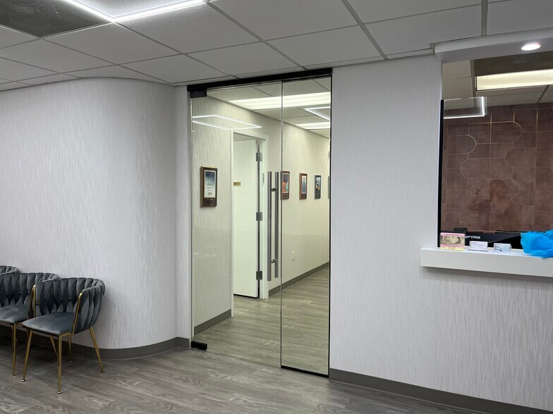 More Photos Of 233 E Shore Rd, Great Neck Medical For Lease