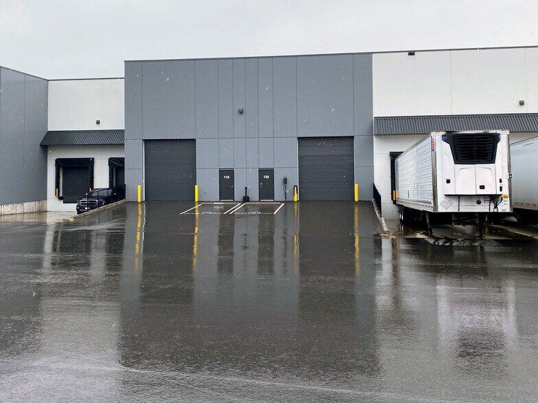 More Photos Of 27426 60th Av, Langley Twp Warehouse For Lease