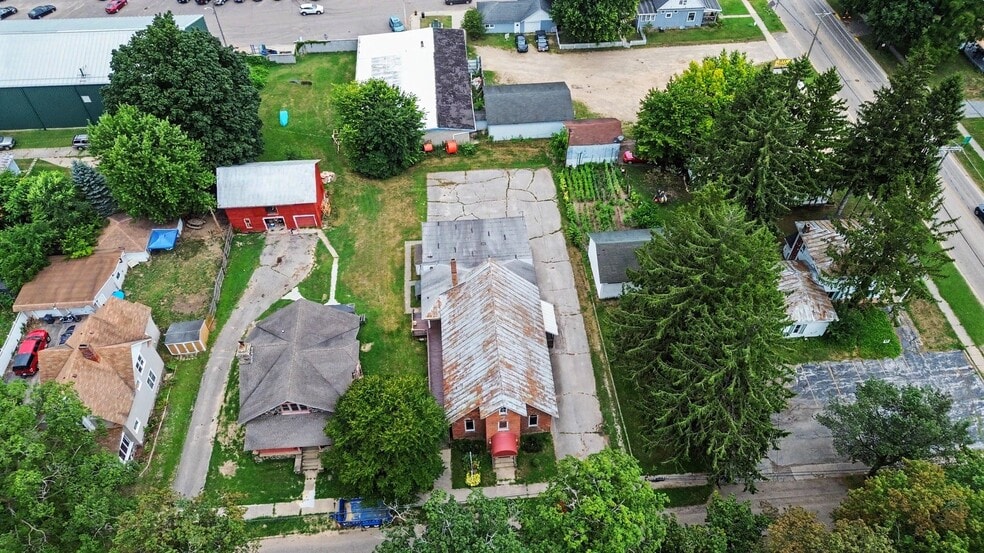 More Photos Of 9 W Shepard St, Hartford Religious Facility For Sale