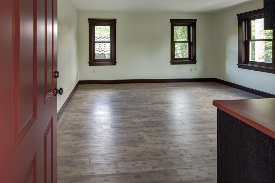 More Photos Of 1634 NW Everett St, Portland Apartments For Sale