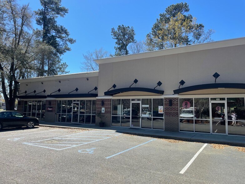 More Photos Of 8530 Dorchester Rd, North Charleston Unknown For Lease