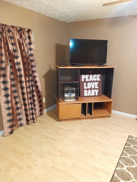 More Photos Of 2373 Wingfoot Pl, Decatur Office For Sale