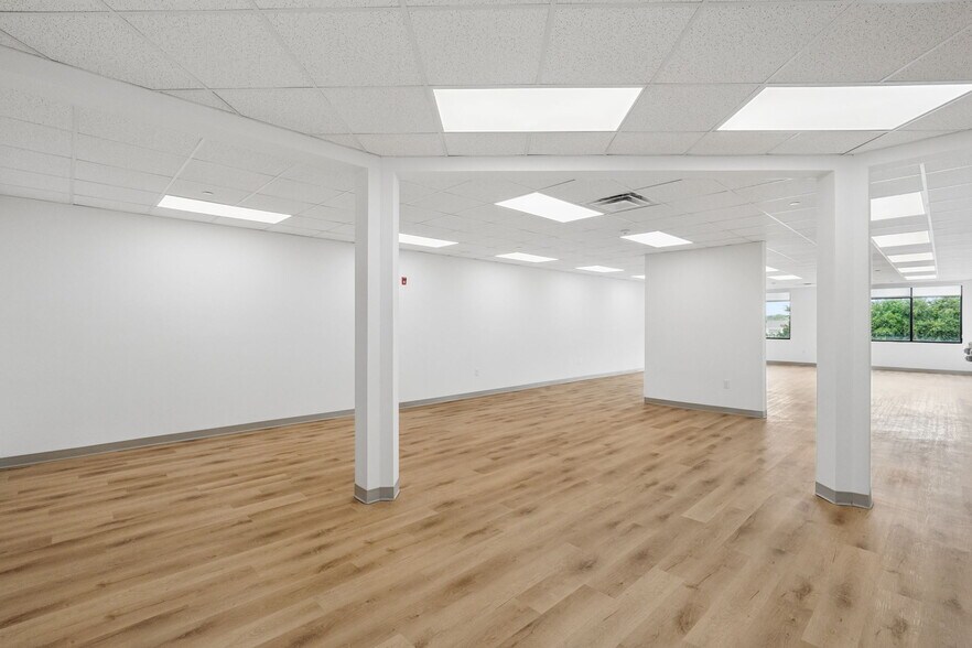 More Photos Of 2300 S High St, Columbus Apartments For Lease