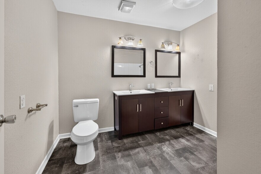 More Photos Of 505 Bub Hayner Rd, Karnack Apartments For Sale
