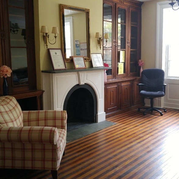 More Photos Of 39 N Court St, Westminster Apartments For Sale
