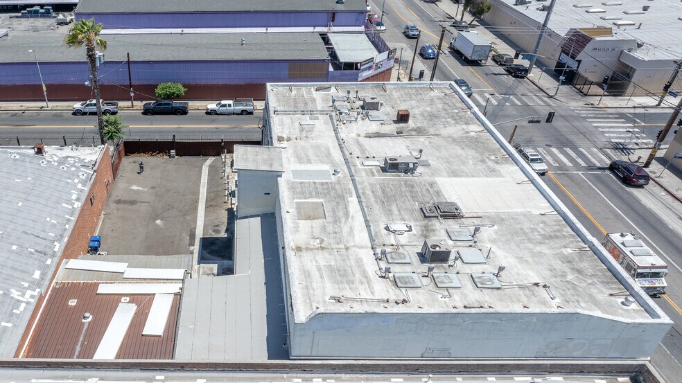More Photos Of 197 E Jefferson Blvd, Los Angeles Warehouse For Sale