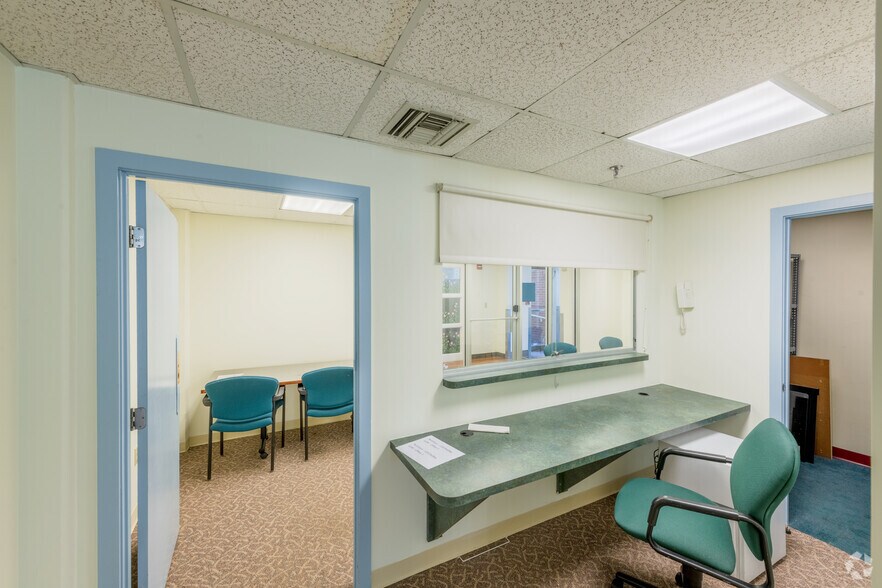 More Photos Of 45 Willard Ave, Providence Medical For Sale