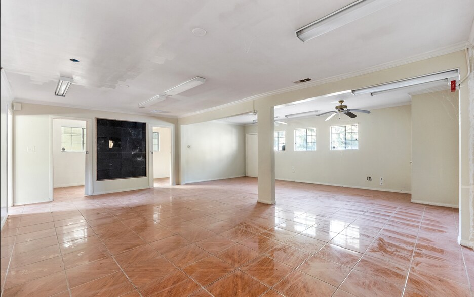 More Photos Of 2124-2132 Hyperion Ave, Los Angeles Daycare Center For Sale