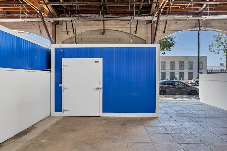 More Photos Of 707 E 7th St, Los Angeles Manufacturing For Lease