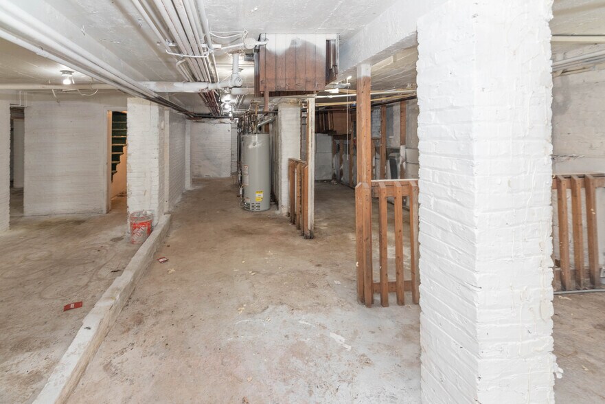 More Photos Of 3210-3212 Walbrook Ave, Baltimore Apartments For Sale