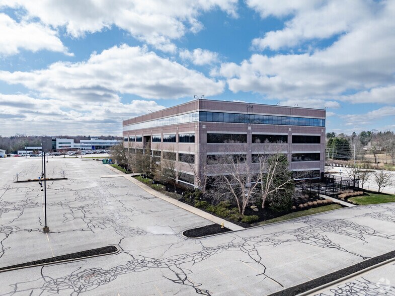 More Photos Of 395 Ghent Rd, Akron Office For Lease