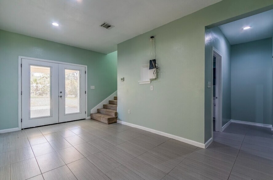 More Photos Of 229 Bishop, Livingston Apartments For Sale