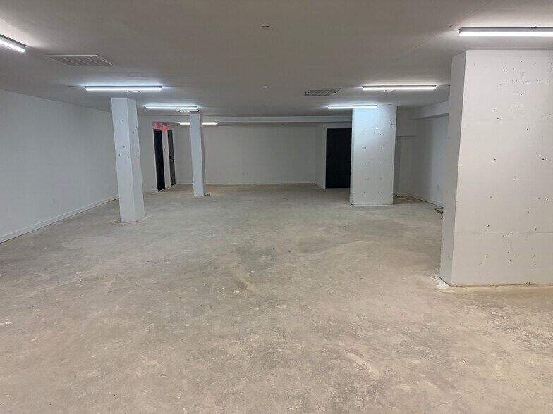 More Photos Of 100 S 9th St, Brooklyn Apartments For Lease