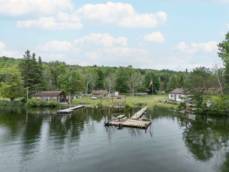 Primary Photo Of 229 E Lake Emily Rd, Crystal Falls Trailer Camper Park For Sale