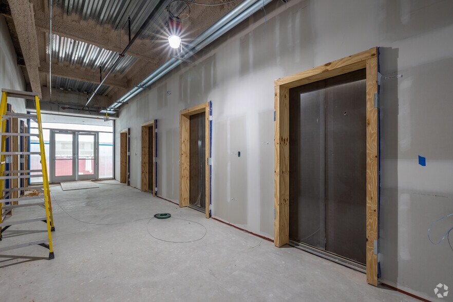 More Photos Of 1240 Woodward Ave, Detroit Unknown For Lease