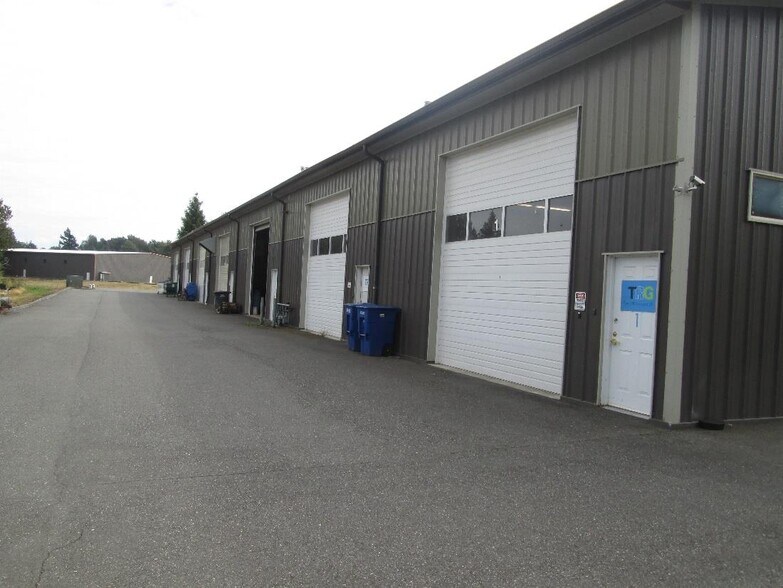 More Photos Of 2693 Delta Ring Rd, Ferndale Warehouse For Lease