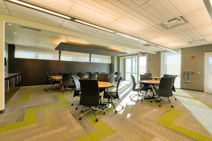 More Photos Of 8220 San Pedro NE, Albuquerque Office For Lease