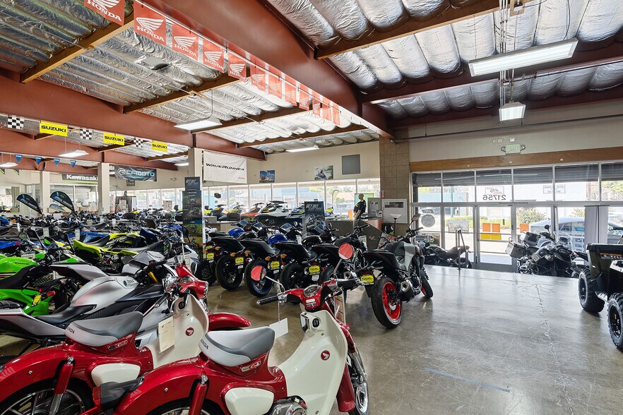 More Photos Of 21756-21758 Foothill Blvd, Hayward General Retail For Sale