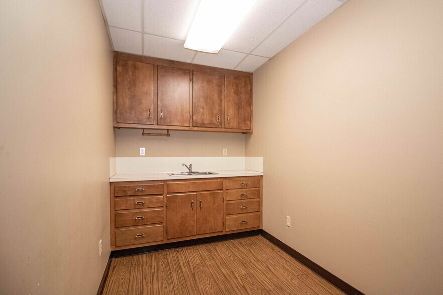 More Photos Of , Rockwell Medical For Lease