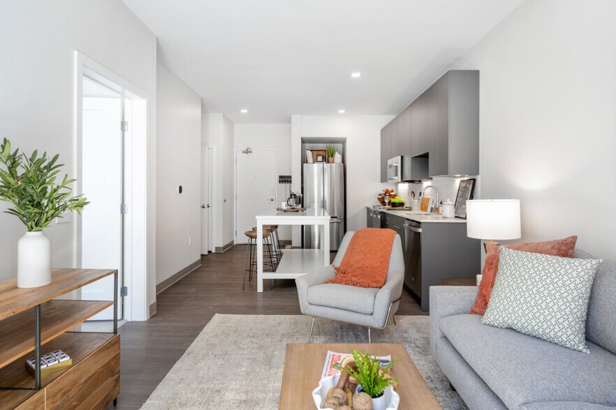 More Photos Of 125 Clifford St, Providence Apartments For Lease