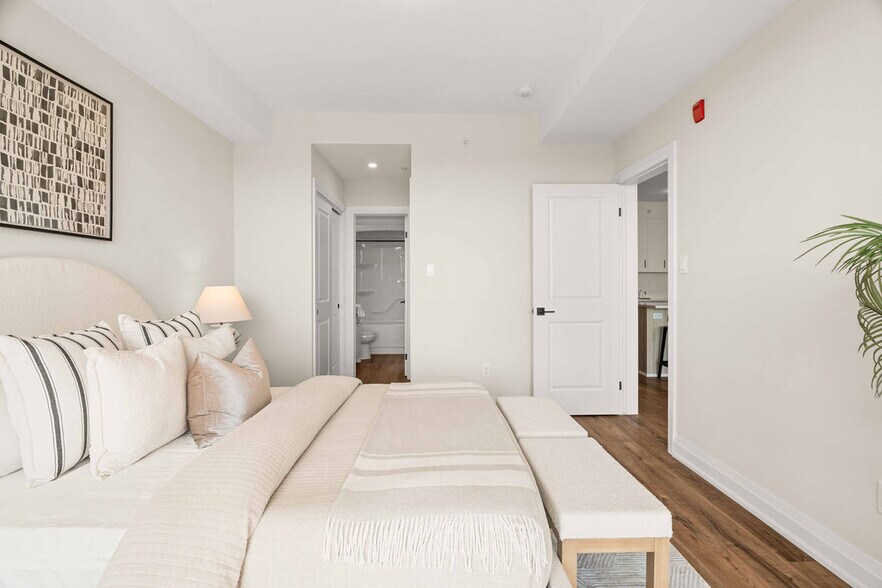 More Photos Of 600 Sunningdale Rd E, London Apartments For Lease