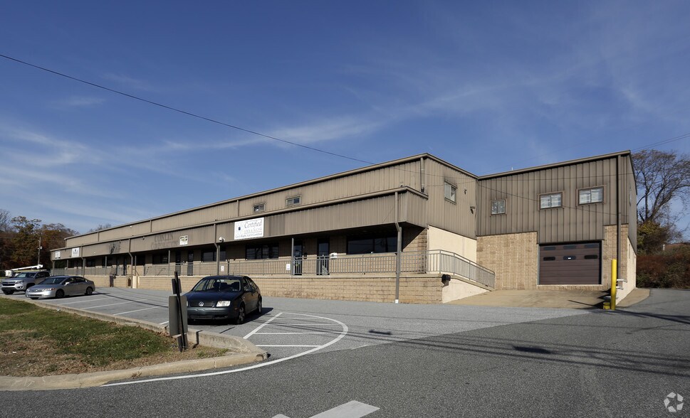 More Photos Of 3 Germay Dr, Wilmington Storefront Retail Office For Lease