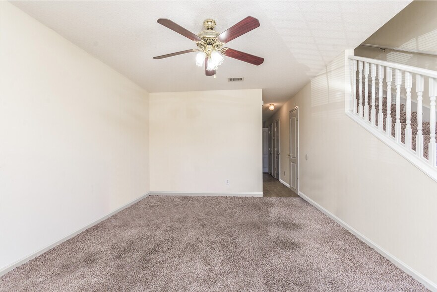 More Photos Of 1533 Woodard St, Valdosta Apartments For Sale