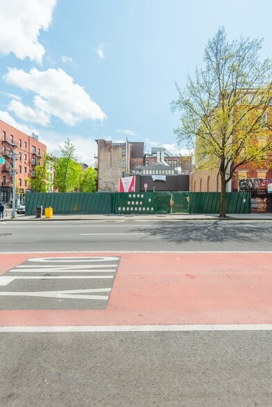 More Photos Of 48 E 7th St, New York Apartments For Sale