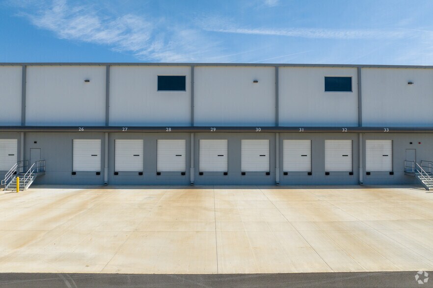 More Photos Of 180 Joe Frank Harris Pky SE, Cartersville Unknown For Lease