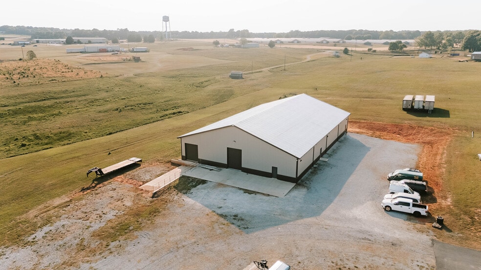 More Photos Of 4900 Highway 98 E, Comer Warehouse For Sale