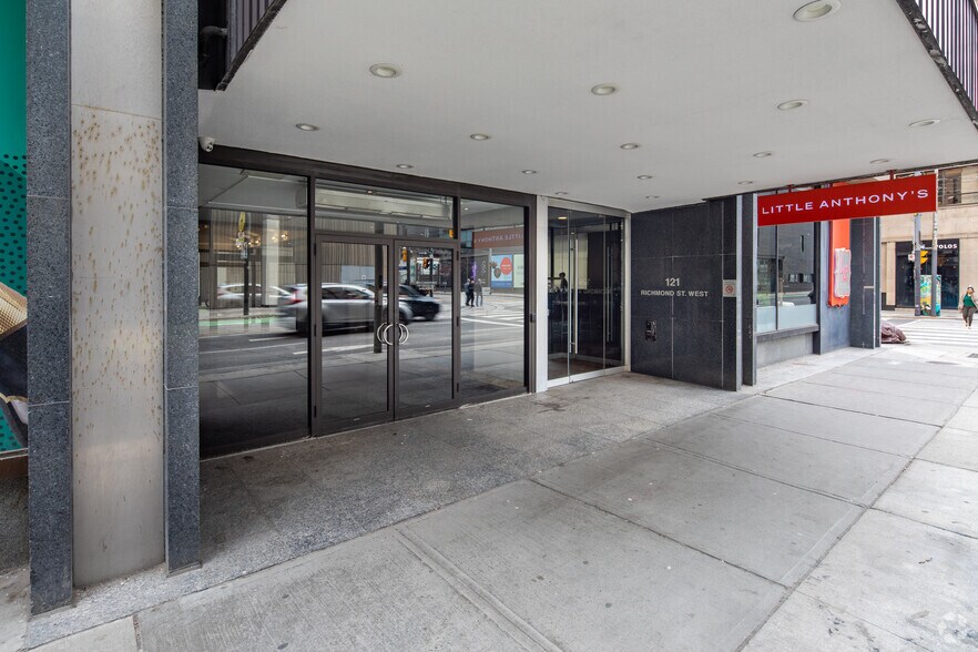 More Photos Of 121 Richmond St W, Toronto Office For Lease