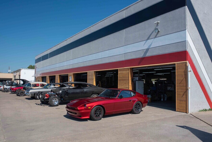 Primary Photo Of 11424 Garland Rd, Dallas Auto Repair For Lease