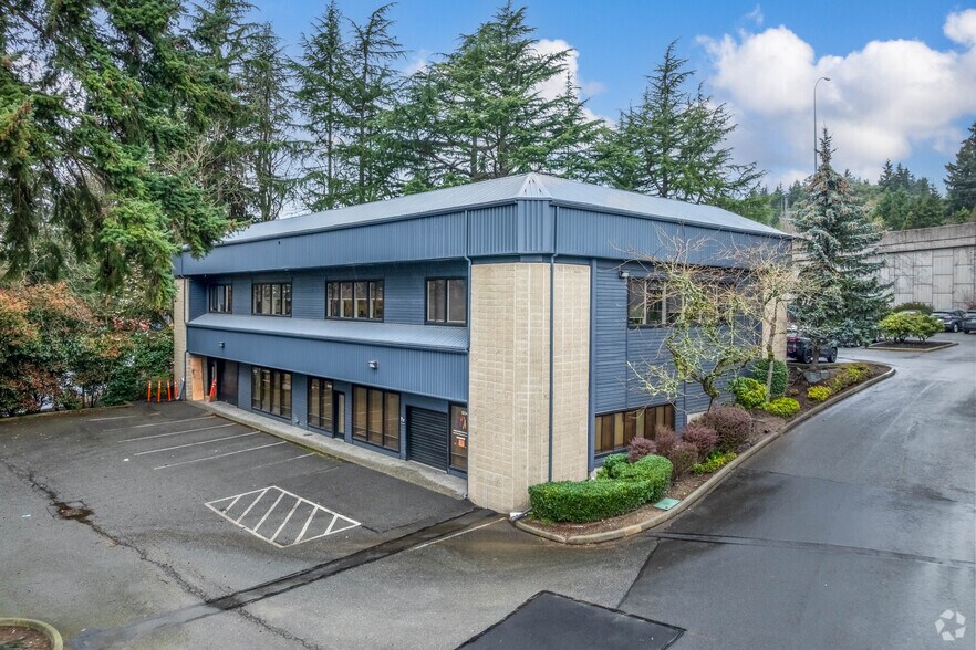 More Photos Of 12334 Northup Way, Bellevue Unknown For Sale