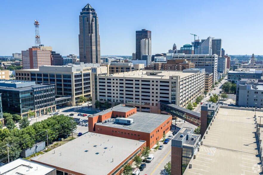 More Photos Of 204 12th St, Des Moines Office For Lease