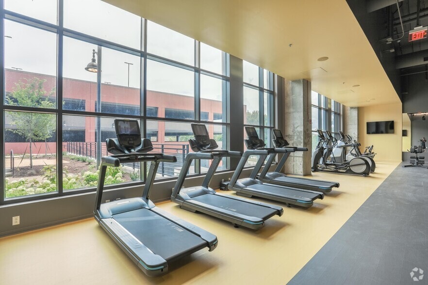 More Photos Of 555 S Mangum St, Durham Office For Lease