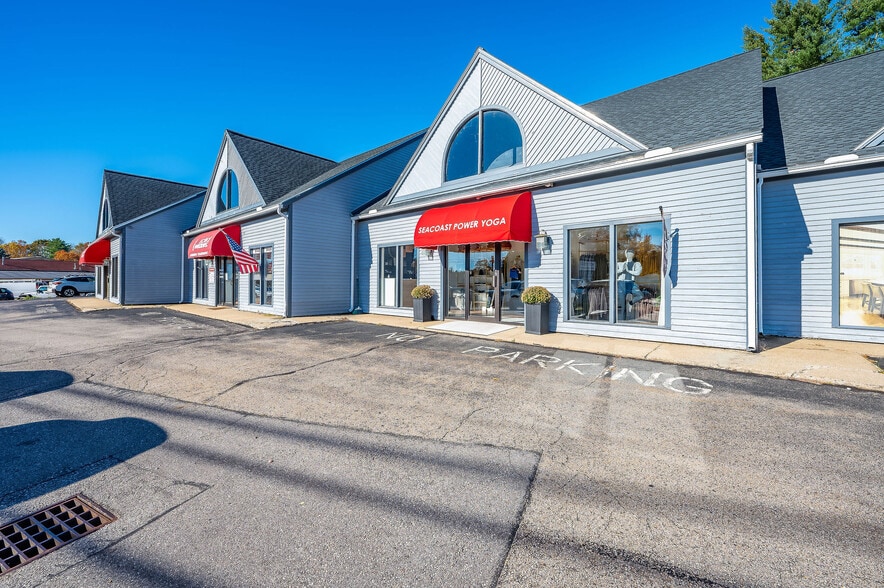 More Photos Of 112 Lafayette Rd, North Hampton General Retail For Sale