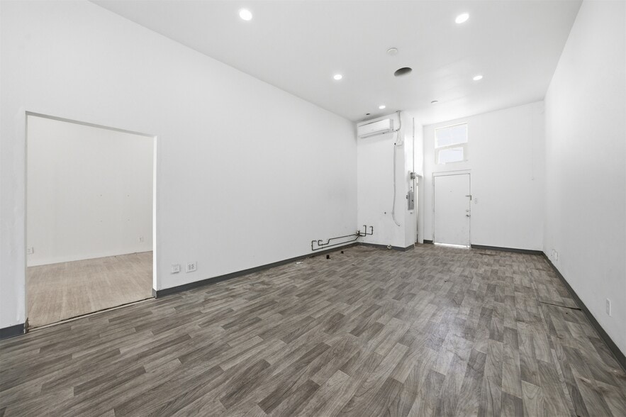 More Photos Of 340-344 E Foothill Blvd, Arcadia Freestanding For Sale