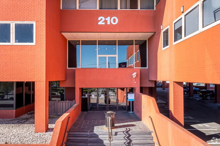 More Photos Of 210 E State Route 4 E, Paramus Office For Lease