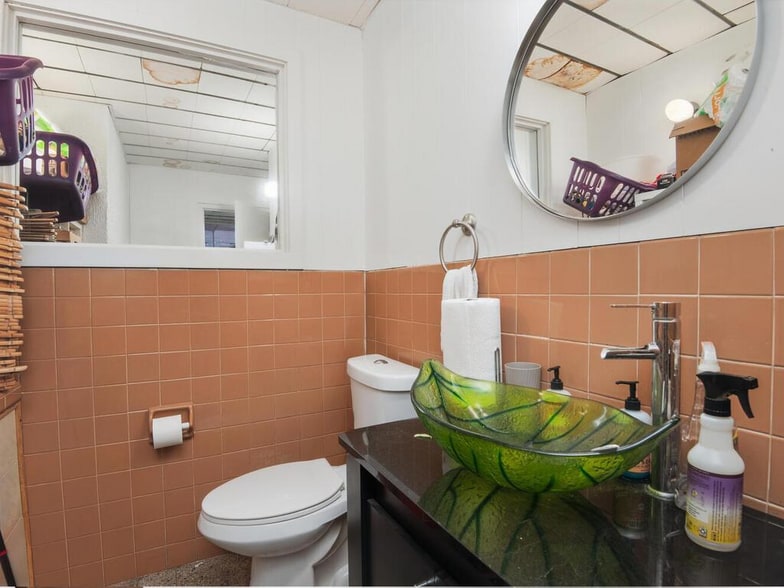 More Photos Of , Minneapolis Unknown For Sale