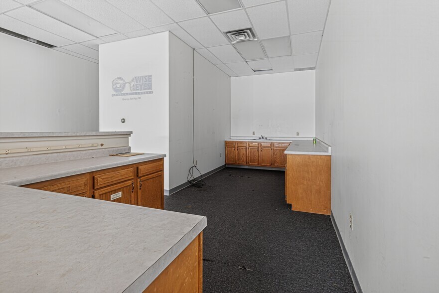 More Photos Of 1379 Bucktail Rd, Saint Marys Unknown For Lease