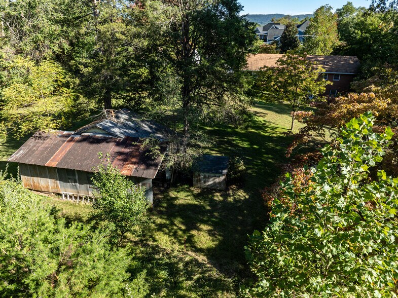 More Photos Of 1704 Old Brook Rd, Charlottesville Specialty For Sale