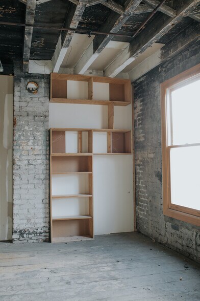 More Photos Of 32 Chambers St, Newburgh Light Manufacturing For Sale