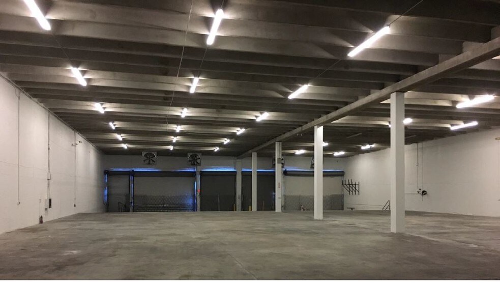 More Photos Of 117 NW 3rd Ave, Dania Warehouse For Lease