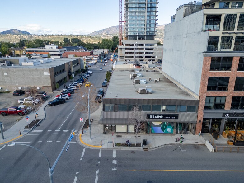 More Photos Of 1652 Pandosy St, Kelowna General Retail For Lease