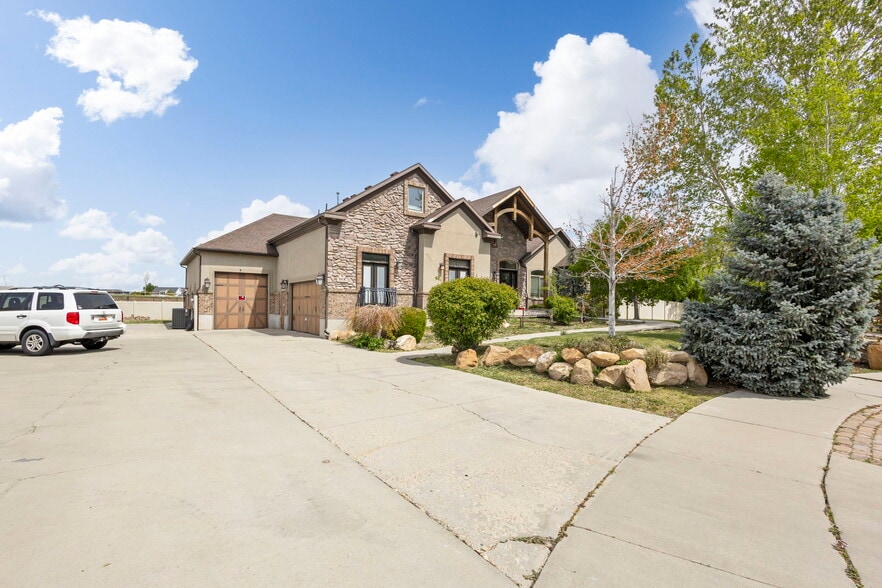 Primary Photo Of 217 E Scenic Peak Cv, Draper Assisted Living For Sale