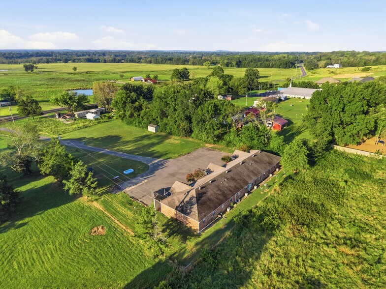 More Photos Of 99 Highway 287, Greenbrier Apartments For Sale