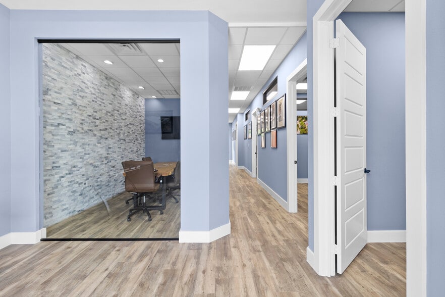 More Photos Of 28809 Hardin Store Rd, Magnolia Office For Lease