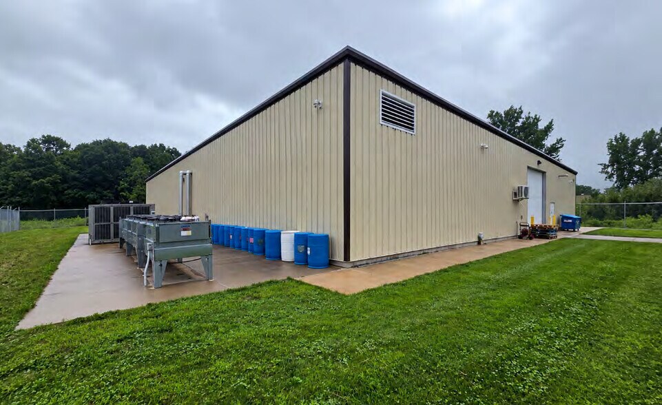 More Photos Of 737 Industrial Park Rd, Bangor Service For Sale